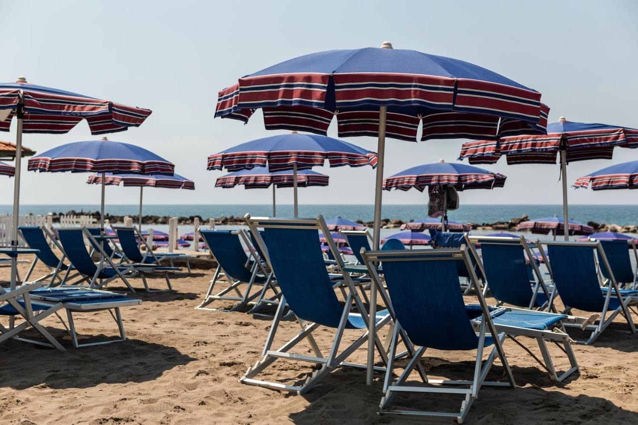Villaggio Torre Marina Marina di Massa Exterior photo